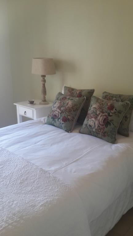 Olive Manor Guest House Нюкасъл Екстериор снимка