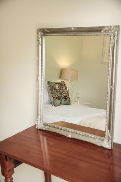 Olive Manor Guest House Нюкасъл Екстериор снимка