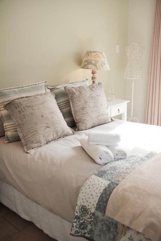 Olive Manor Guest House Нюкасъл Екстериор снимка